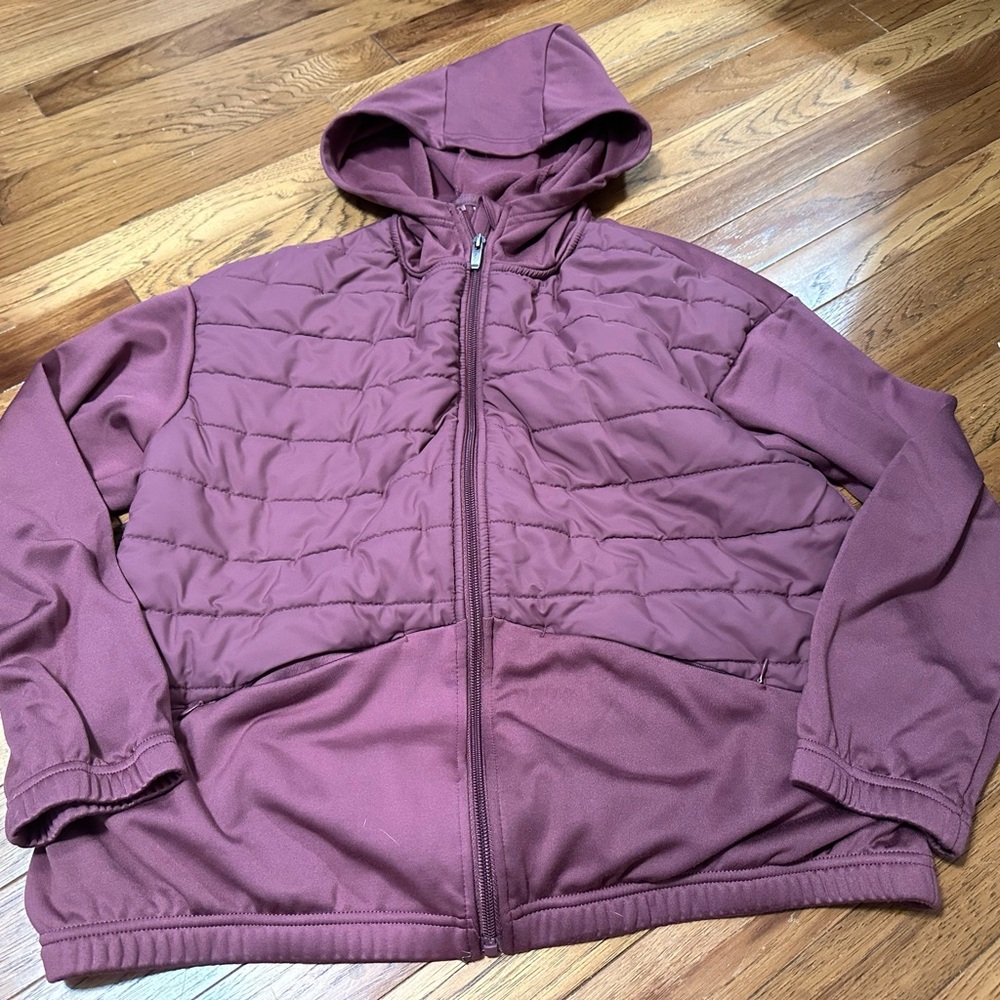 Avalanche Women's Jacket in Burgundy